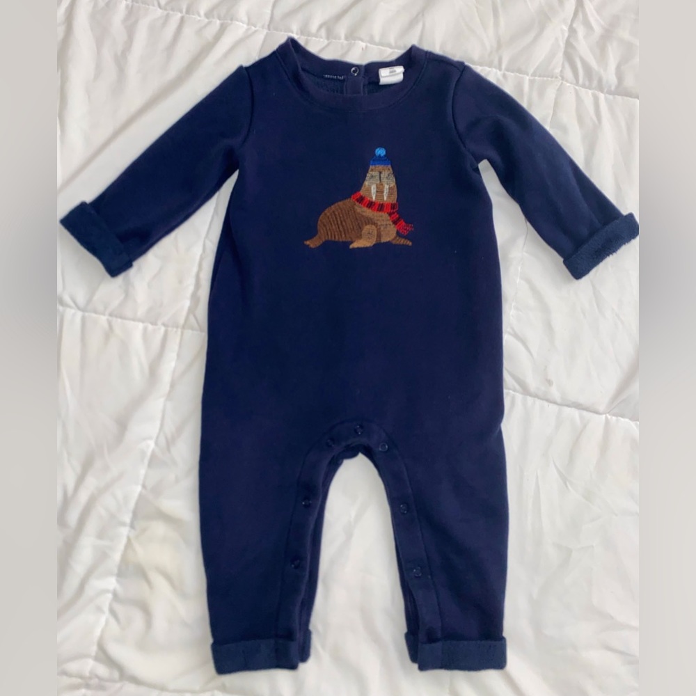 Baby Gap walrus winter one piece 6-12m